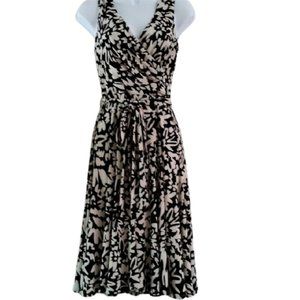SOLD - Lauren Ralph Lauren Dress Sleeveless Black and White Size 2